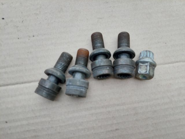 bontott VW PHAETON Kerék Csavar Szett