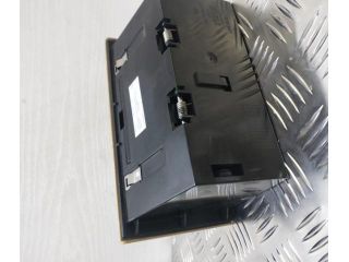 bontott VW PHAETON Kesztyűtartó