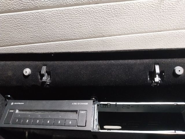 bontott VW PHAETON Kesztyűtartó