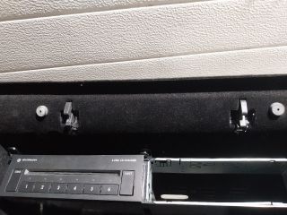 bontott VW PHAETON Kesztyűtartó