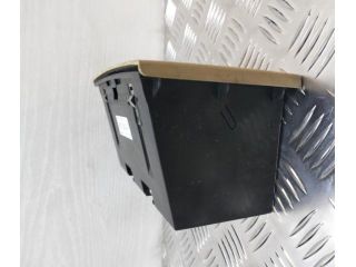 bontott VW PHAETON Kesztyűtartó