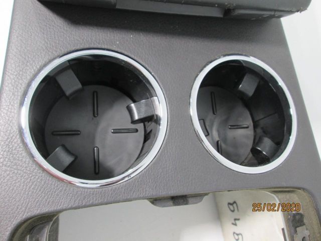 bontott VW PHAETON Könyöklő