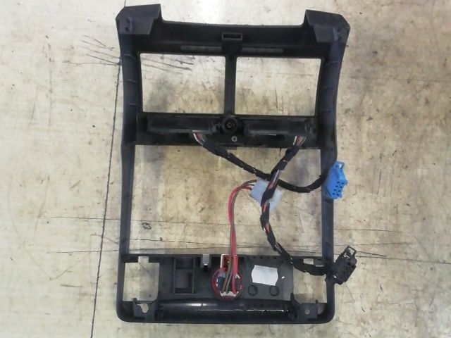 bontott VW PHAETON Középkonzol Keret