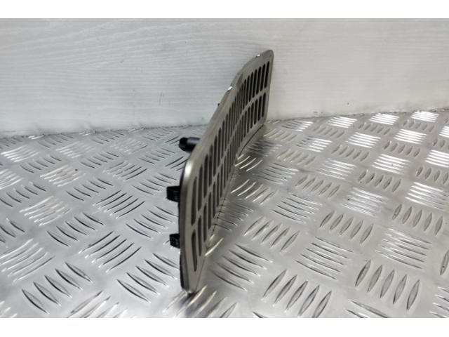 bontott VW PHAETON Középső Műszerfal Díszléc