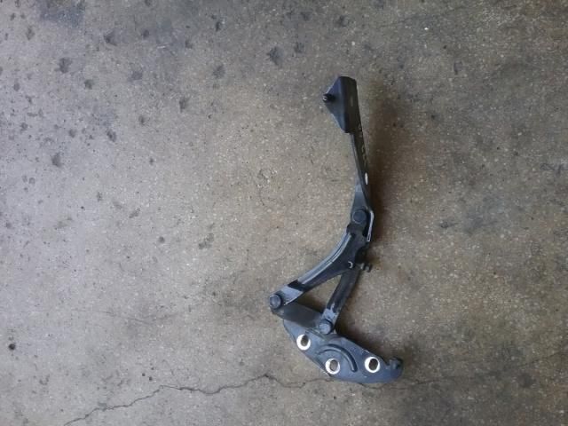 bontott VW PHAETON Motorháztető Jobb Zsanér