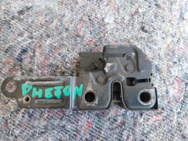 bontott VW PHAETON Motorháztető Zárszerkezet