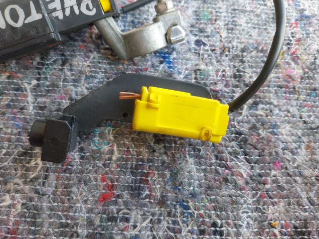 bontott VW PHAETON Pozitív Kábel