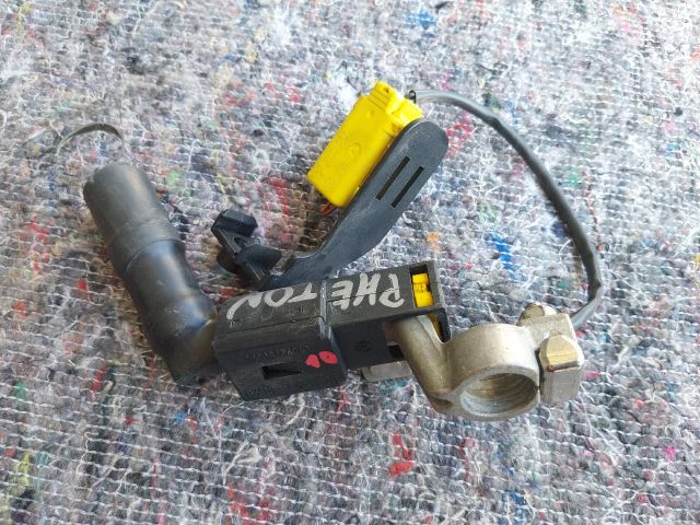 bontott VW PHAETON Pozitív Kábel