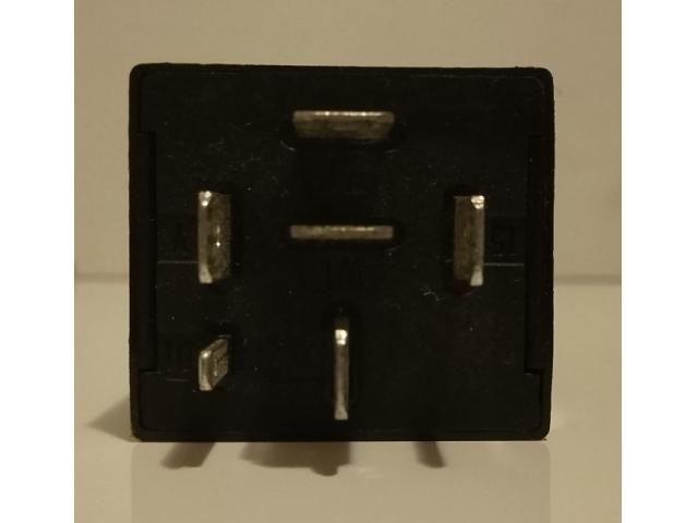 bontott VW PHAETON Relé