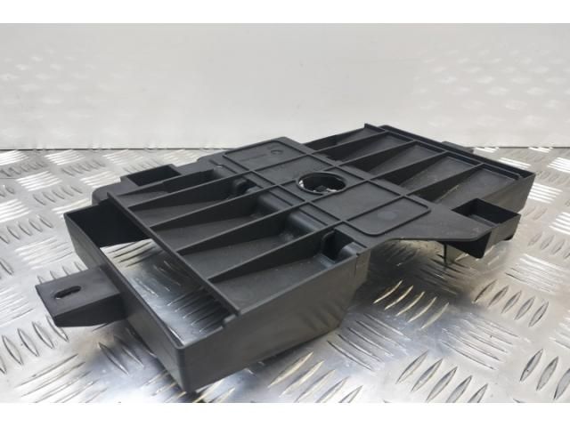 bontott VW PHAETON Tartó Bak