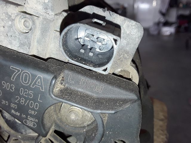 bontott VW POLO CLASSIC Generátor