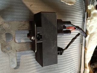 bontott VW POLO CLASSIC Hűtőventilátor Relé