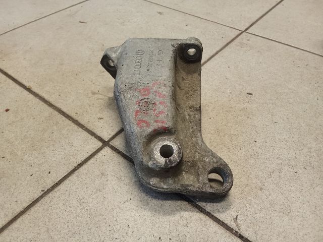 bontott VW POLO CLASSIC Motor Tartó Bak (Pozíciófüggetlen)