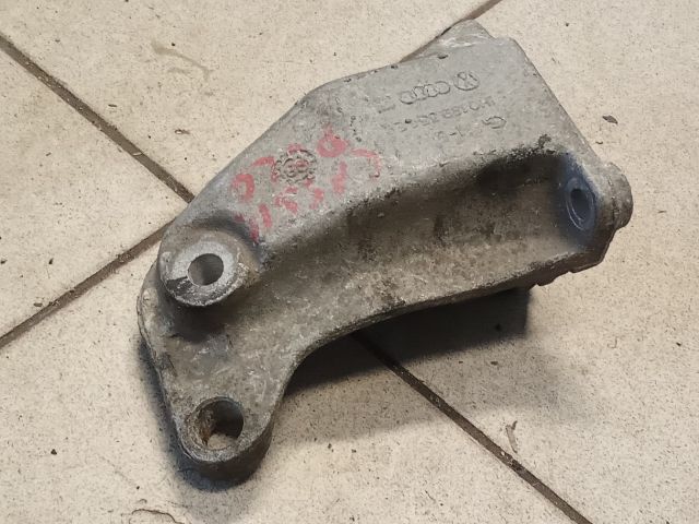 bontott VW POLO CLASSIC Motor Tartó Bak (Pozíciófüggetlen)