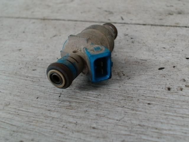 bontott VW POLO CLASSIC Porlasztó (1 db)