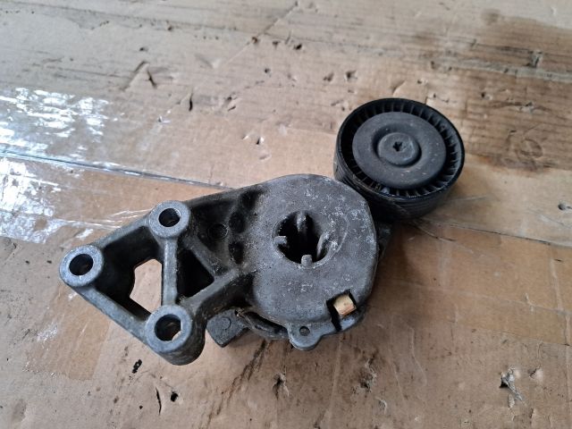 bontott VW POLO CLASSIC Szíjfeszítő Görgő