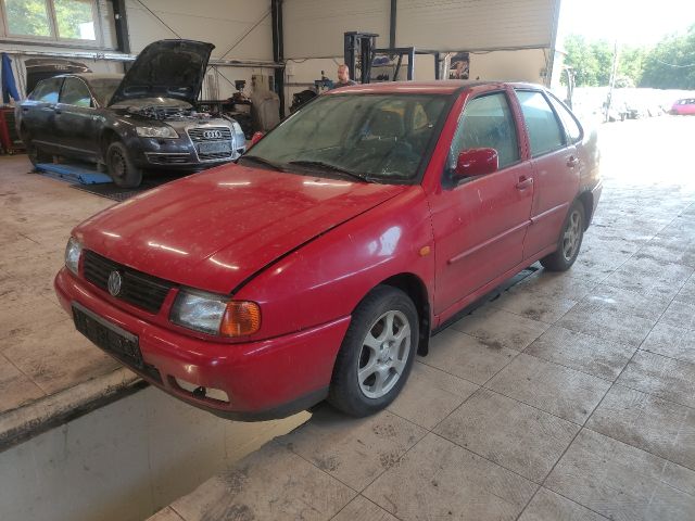 bontott VW POLO CLASSIC Biztosítéktábla Motortér