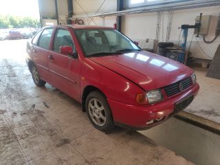 bontott VW POLO CLASSIC Biztosítéktábla Motortér