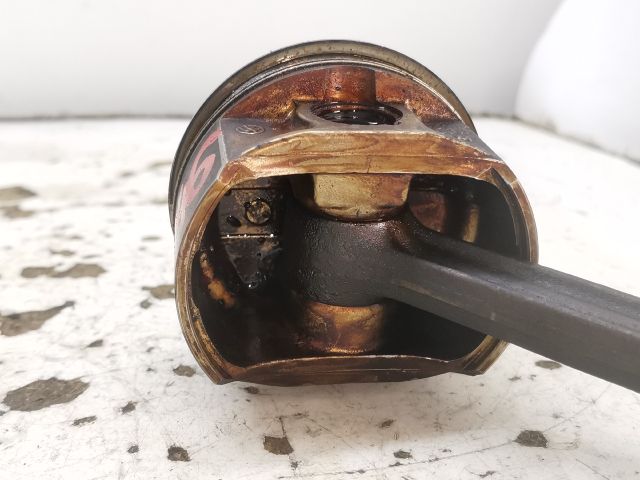 bontott VW POLO CLASSIC Dugattyú és Hajtókar