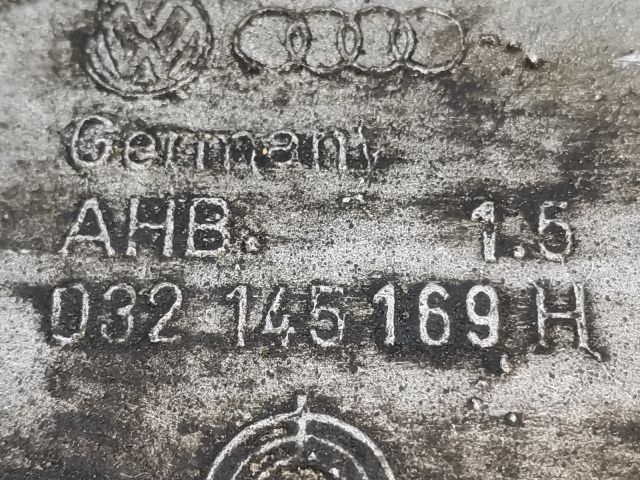 bontott VW POLO CLASSIC Generátor Tartó Bak