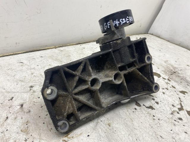 bontott VW POLO CLASSIC Generátor Tartó Bak