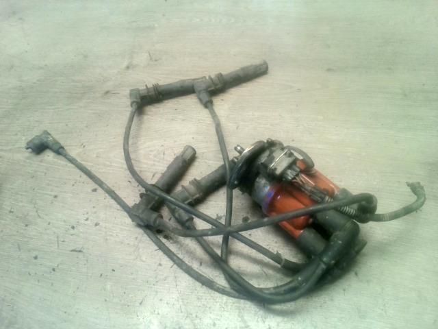 bontott VW POLO CLASSIC Gyújtáselosztó és Gyertya Kábel