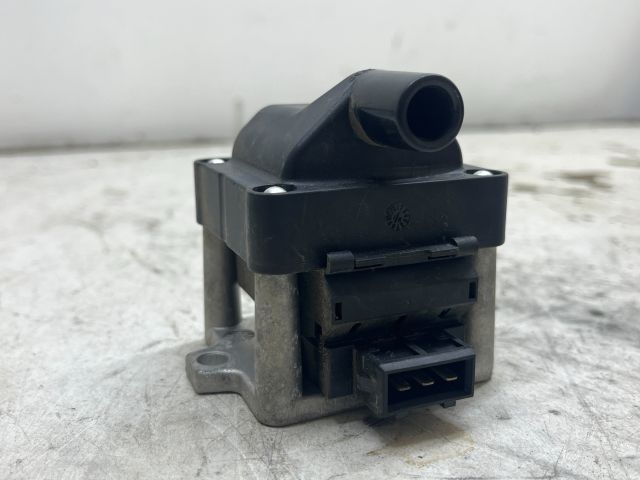 bontott VW POLO CLASSIC Gyújtótrafó