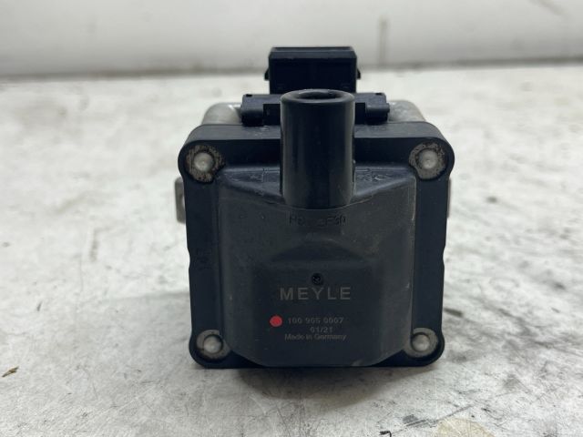 bontott VW POLO CLASSIC Gyújtótrafó