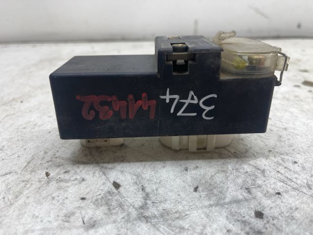 bontott VW POLO CLASSIC Hűtőventilátor Relé