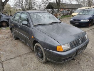 bontott VW POLO CLASSIC Légszűrő Ház