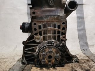 bontott VW POLO CLASSIC Motor (Fűzött blokk hengerfejjel)