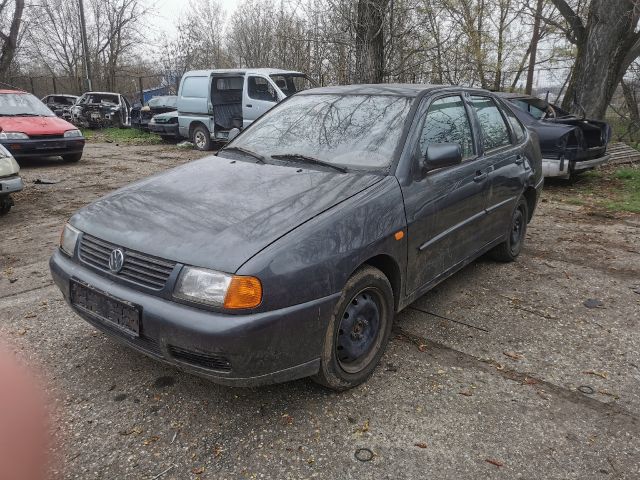 bontott VW POLO CLASSIC Motor (Fűzött blokk hengerfejjel)