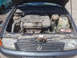 bontott VW POLO CLASSIC Motor (Fűzött blokk hengerfejjel)