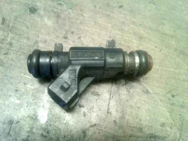 bontott VW POLO CLASSIC Porlasztó (1 db)