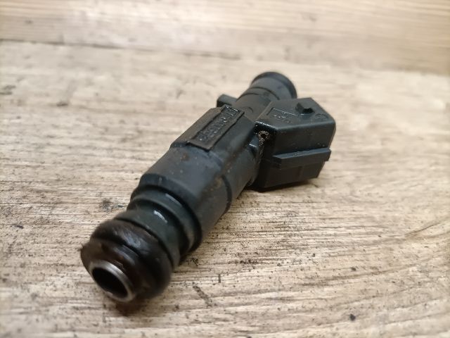 bontott VW POLO CLASSIC Porlasztó (1 db)