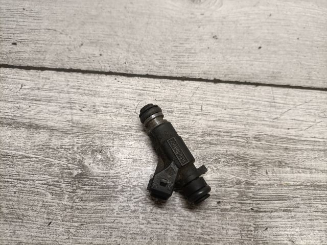 bontott VW POLO CLASSIC Porlasztó (1 db)