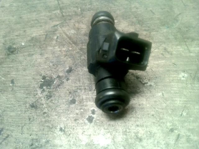 bontott VW POLO CLASSIC Porlasztó (1 db)