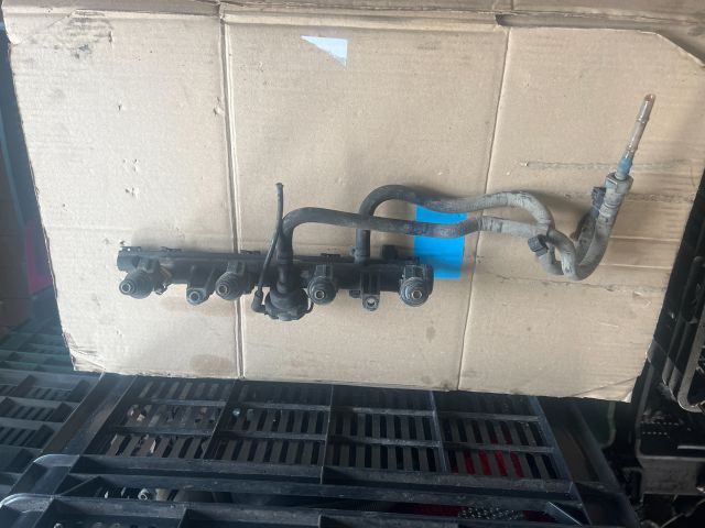 bontott VW POLO CLASSIC Porlasztó Sor / Híd