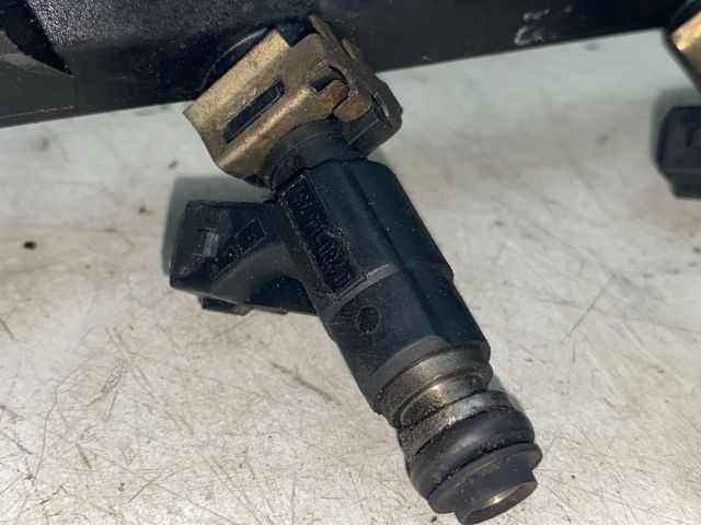 bontott VW POLO CLASSIC Porlasztó Sor / Híd