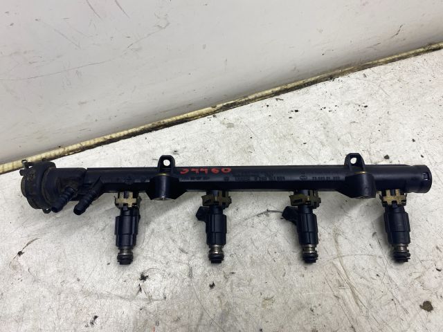 bontott VW POLO CLASSIC Porlasztó Sor / Híd