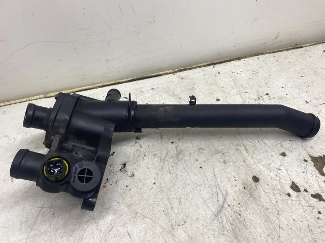 bontott VW POLO CLASSIC Termosztátház Csővel