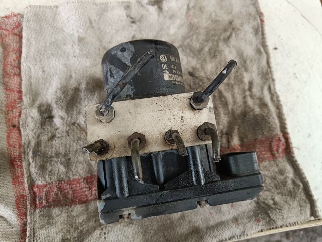 bontott VW POLO CLASSIC ABS Kocka