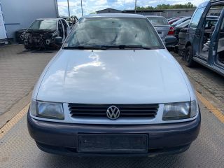 bontott VW POLO CLASSIC Bal első Gólyaláb (Lengécsillapító, Rugó)