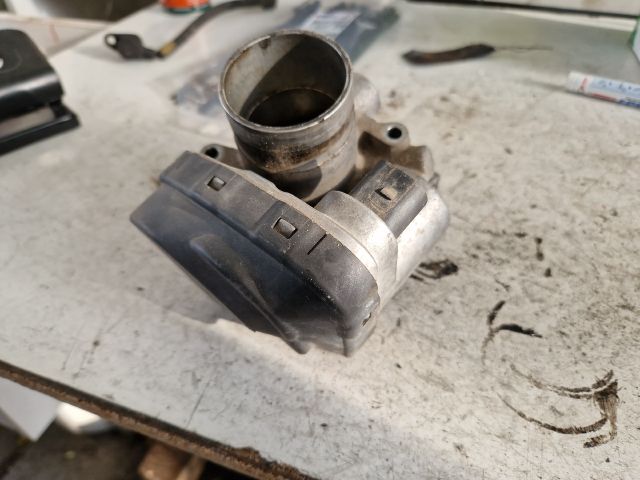 bontott VW POLO CLASSIC Fojtószelep (Elektromos)