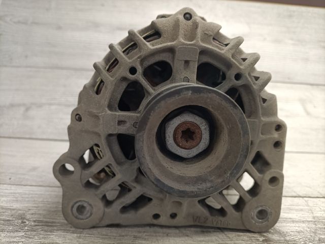 bontott VW POLO CLASSIC Generátor