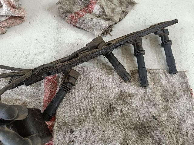 bontott VW POLO CLASSIC Gyújtótrafó Szett