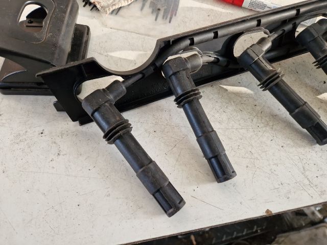 bontott VW POLO CLASSIC Gyújtótrafó Szett