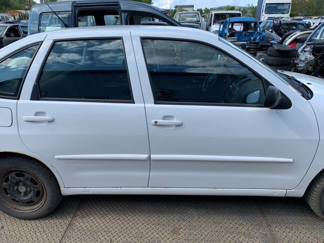 bontott VW POLO CLASSIC Jobb első Csonkállvány Kerékaggyal