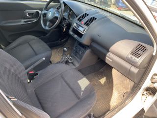 bontott VW POLO CLASSIC Jobb első Csonkállvány Kerékaggyal