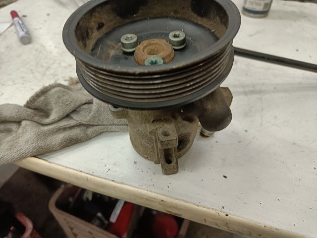 bontott VW POLO CLASSIC Kormányszervó Motor (Hidraulikus)